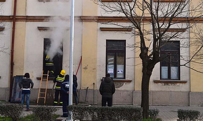 Tűzeset az PTC Üzletköszpontban 2016. február 8. képek